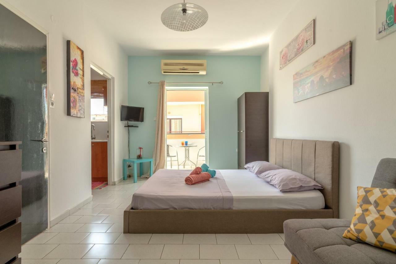 3Rd Floor Apartment Next To The Beachfront Ираклион Экстерьер фото